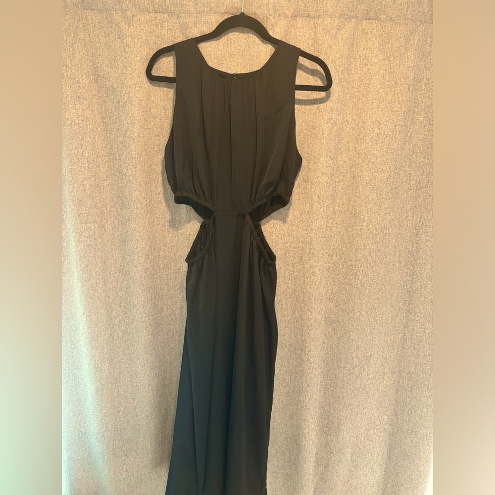 BANANA REPUBLIC Black cut out dress in Size Medium! NWT!!
